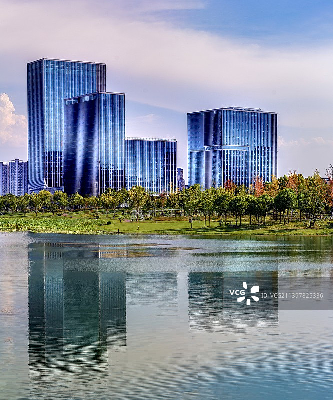 秀湖公园现代城市建筑图片素材