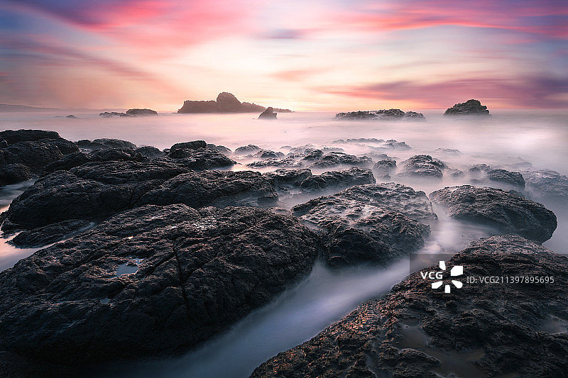 火山口日出图片素材