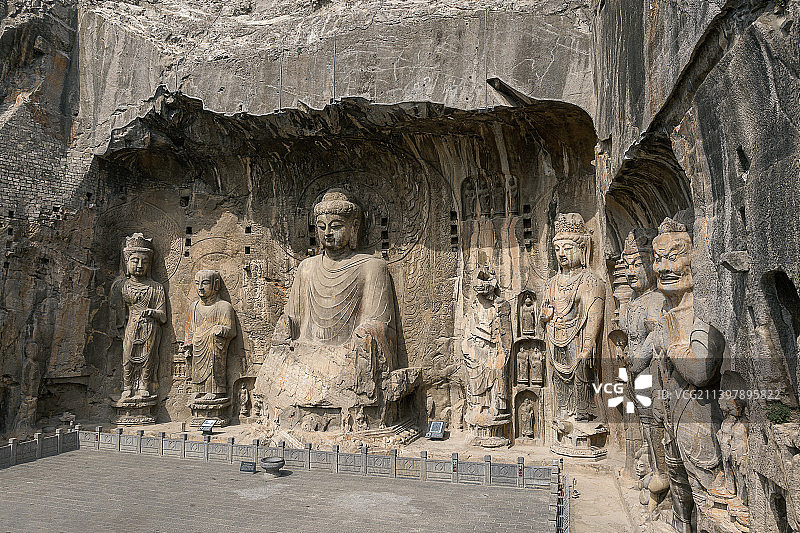 龙门石窟奉先寺卢舍那大佛图片素材