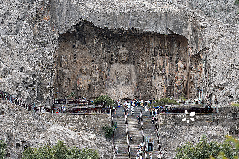 龙门石窟奉先寺卢舍那大佛图片素材