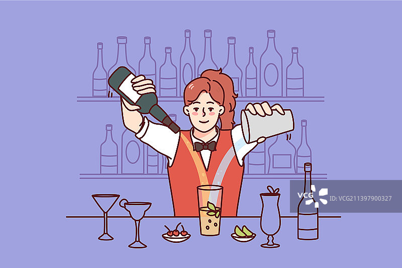 女调酒师在酒吧制作鸡尾酒图片素材