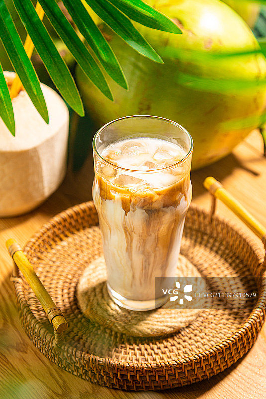 海南甜品 椰奶冻 海南粉 荔枝气泡水 椰奶 椰场景图图片素材