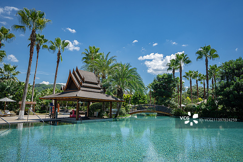 东南亚热带风情的温泉度假旅游胜地图片素材