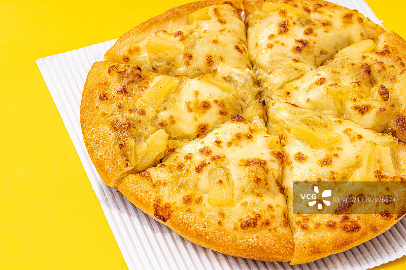 美味诱人的榴莲披萨图片素材