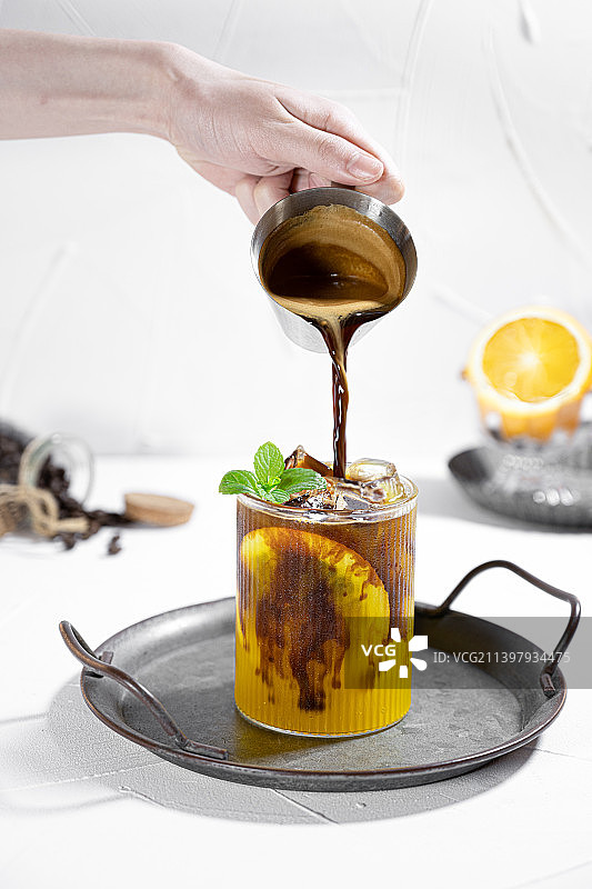 柠檬气泡水 咖啡 果茶咖啡 拿铁 创意咖啡图片素材