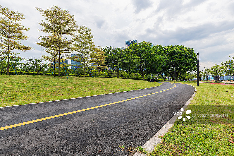 广州亲水公园自行车跑道图片素材