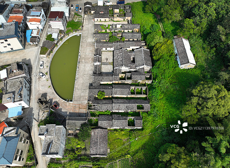 广东省汕尾市陆河县九厅十八井客家围屋火山嶂航拍图片素材