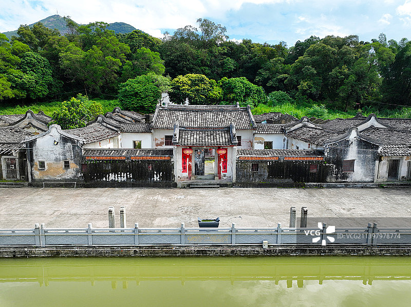 广东省汕尾市陆河县九厅十八井客家围屋火山嶂航拍图片素材