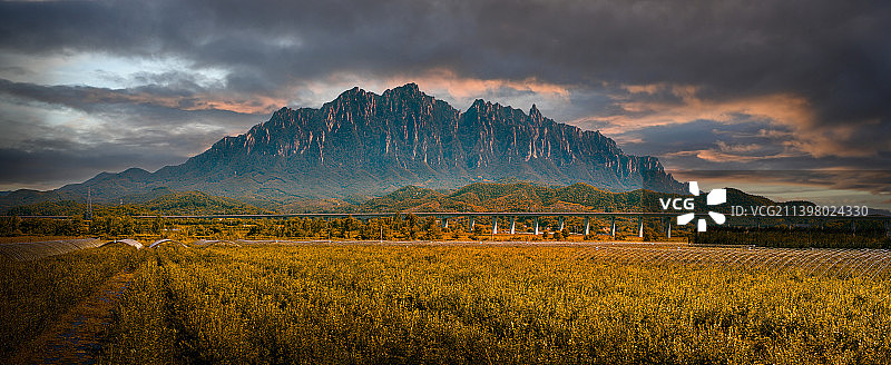 《五龙胜境》--辽东名山五龙山图片素材