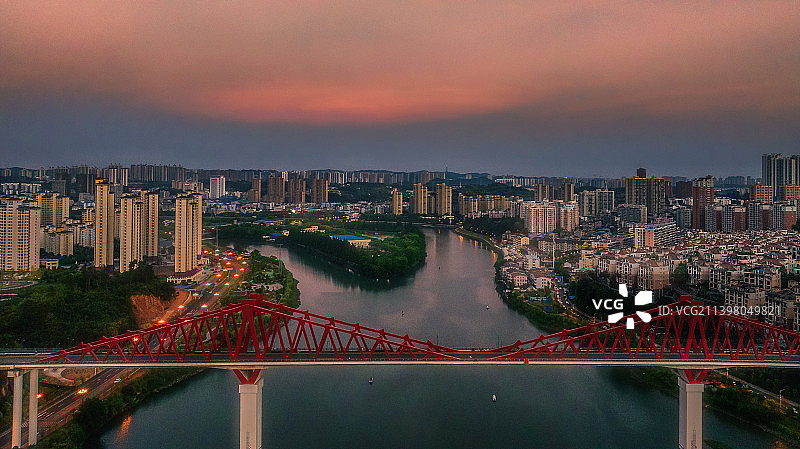 小城暮色图片素材