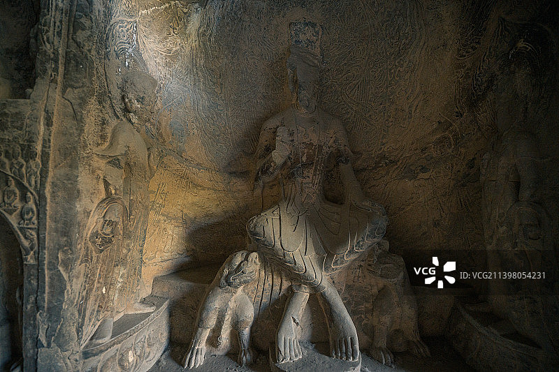 龙门石窟古阳洞图片素材