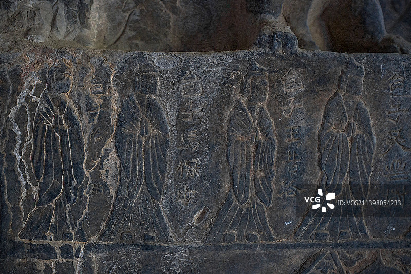 龙门石窟古阳洞图片素材