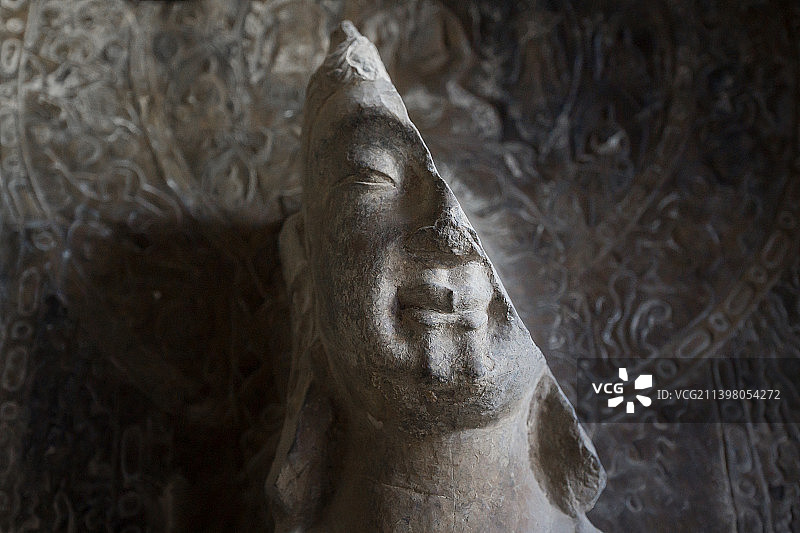 龙门石窟古阳洞图片素材