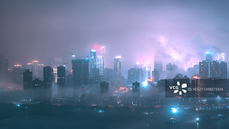 重庆城市风光-雨雾中的山城图片素材