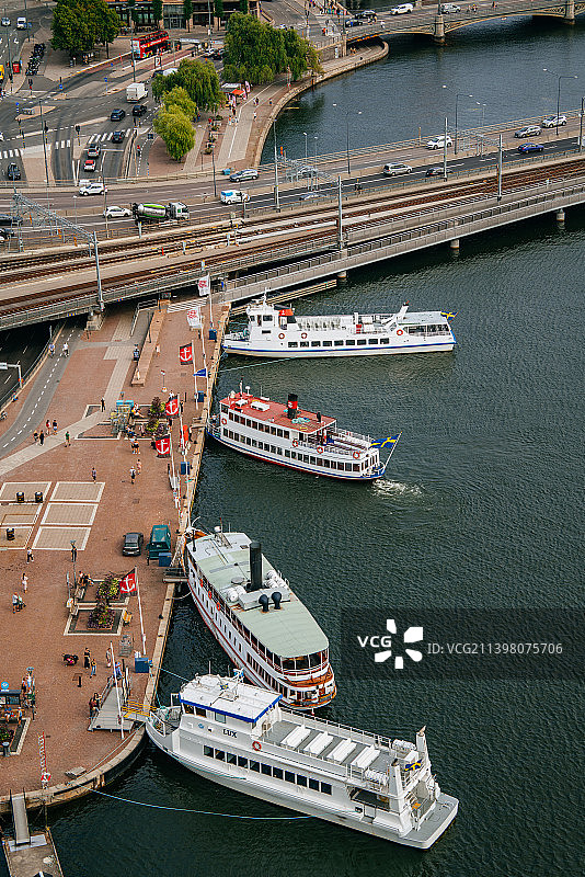 航拍瑞典首都斯德哥尔摩城市天际线全景风光图片素材