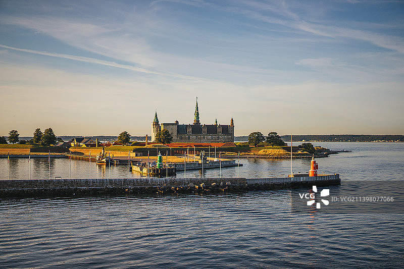 丹麦克伦堡宫位于厄勒海峡，是哈姆雷特的故事发生地，世界文化遗产建筑图片素材