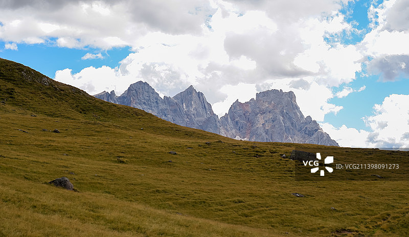 意大利贝卢诺Predazzo山水风光图片素材