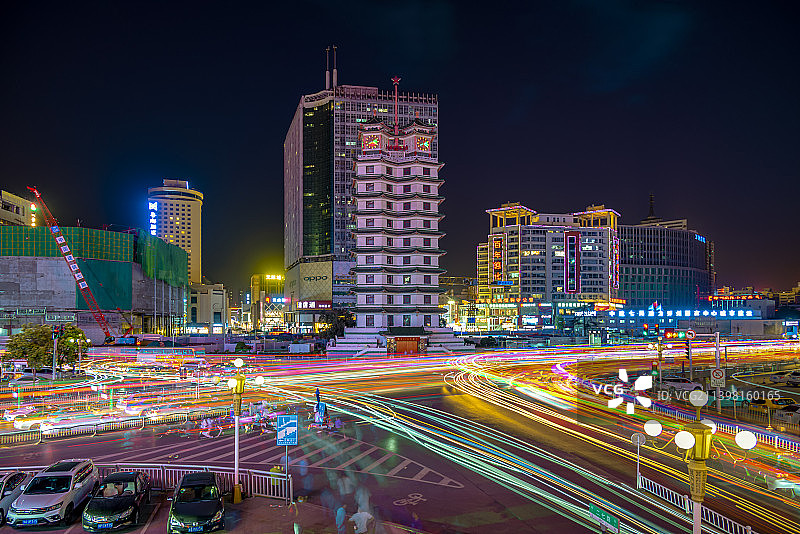 二七广场的车流图片素材