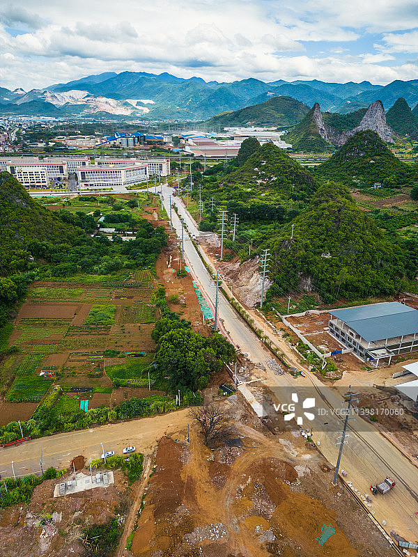 竖拍航拍贺州平桂区建筑工地图片素材