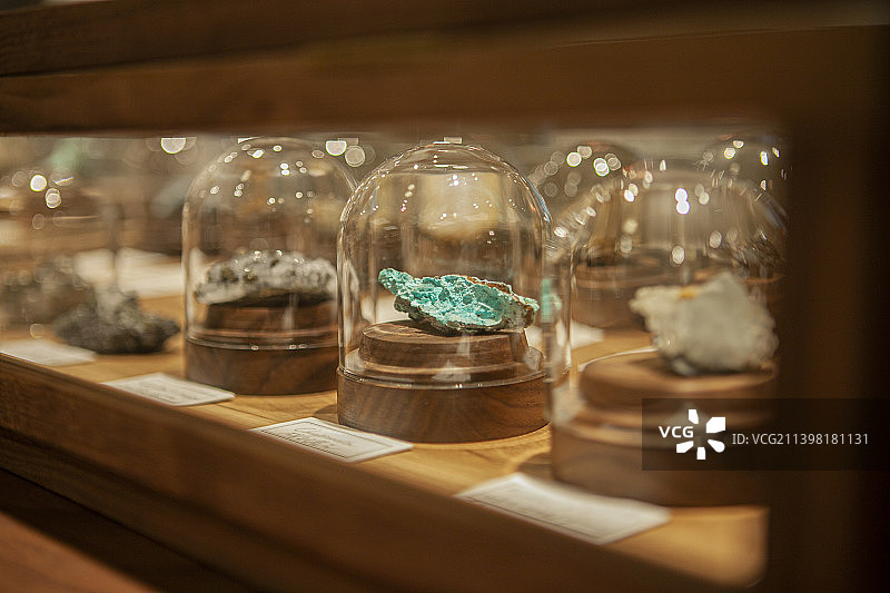 矿石，标本，晶体，石头，岩石，艺术品，水晶，宝石，展品，文创，文创商品，创意，文艺，植物，自然，天然图片素材