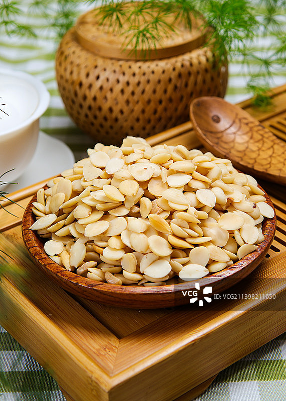 中药材桃仁图片素材