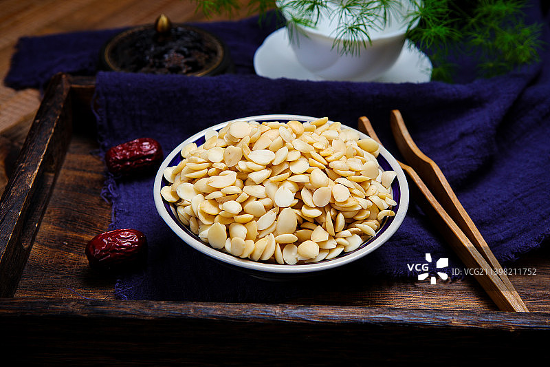 中药材桃仁图片素材