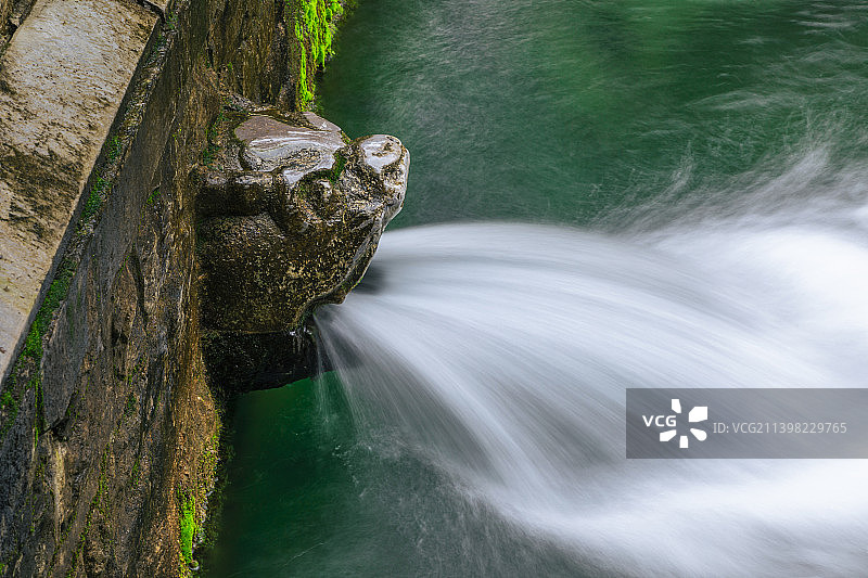 山东济南黑虎泉特写长时间曝光图片素材