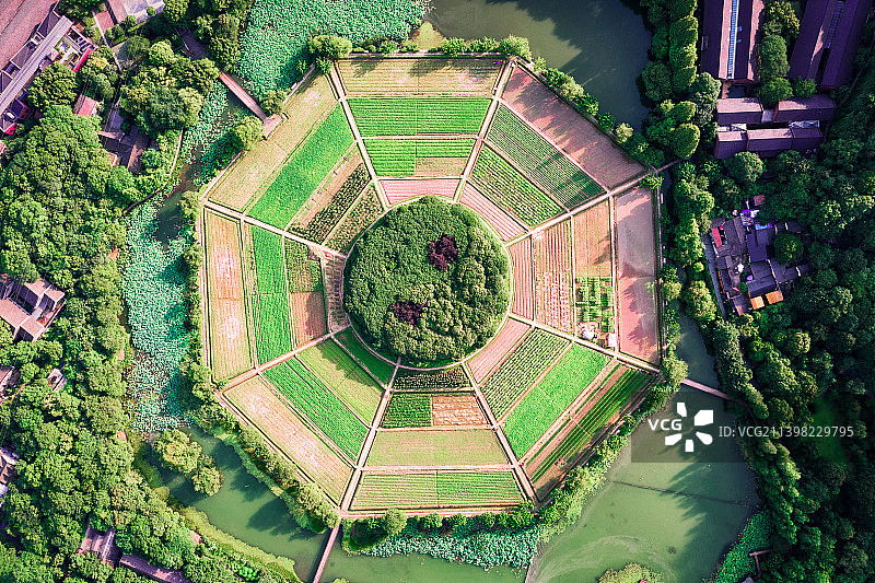 航拍视角下的杭州八卦田遗址图片素材