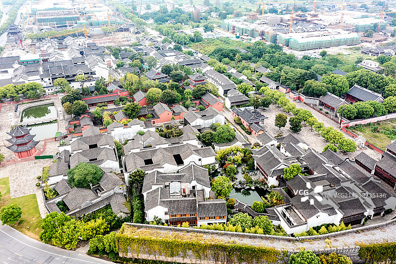 航拍海宁盐官观潮景区鸟瞰图图片素材