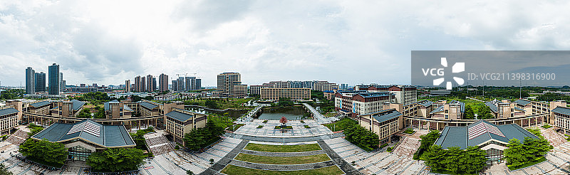 航拍广州暨南大学番禺校区校园建筑全景，211高校，高校风光，毕业季图片素材