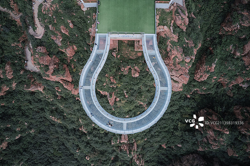 环形玻璃栈道图片素材