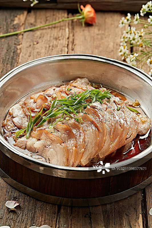 红油豆豉蒸肘花图片素材