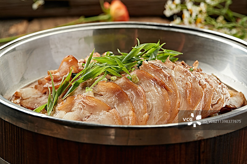 红油豆豉蒸肘花图片素材