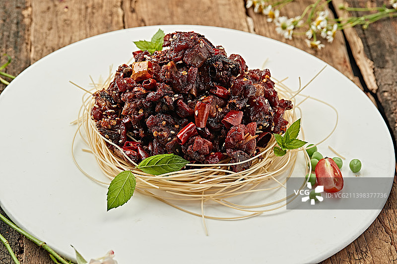 川香辣炒兔丁图片素材