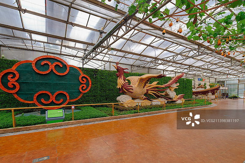 中国山东潍坊寿光菜博会8号馆景观“盛世欢腾”图片素材