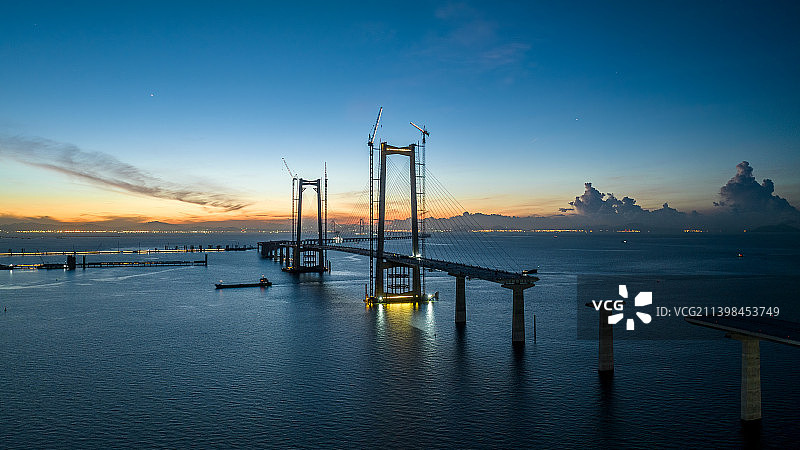 深中通道蓝调朝霞图片素材