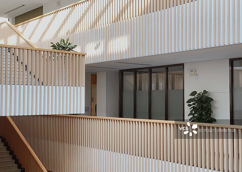 中国海洋大学崂山校区教学区建筑结构图片素材