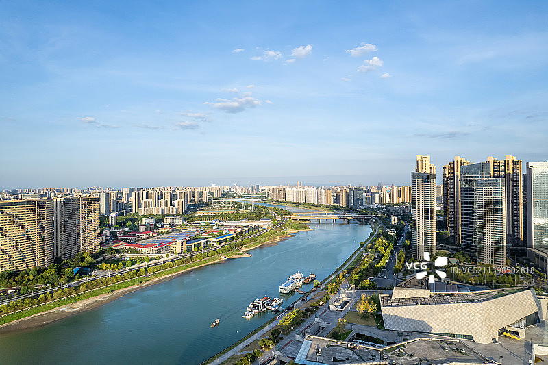 中国湖南长沙北辰三角洲浏阳河岸风光图片素材