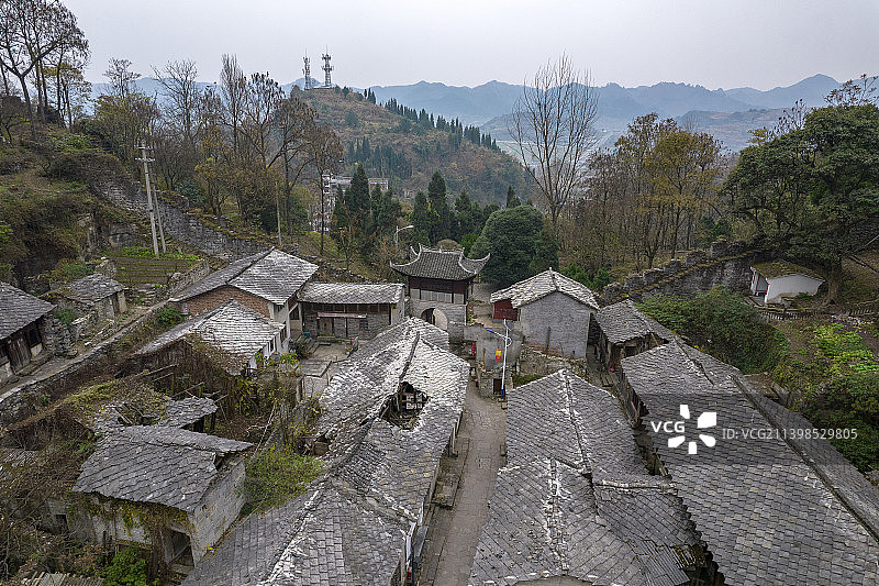 航拍贵州省安顺市云峰屯堡景区图片素材