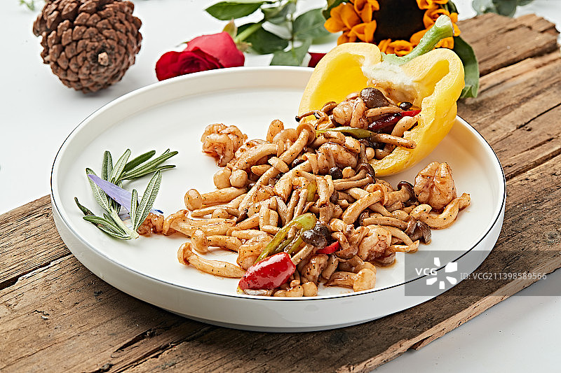 融合菜鲜虾肉小炒海鲜白玉菇图片素材