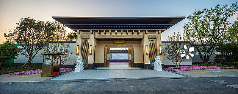 别墅大门口入口处图片素材