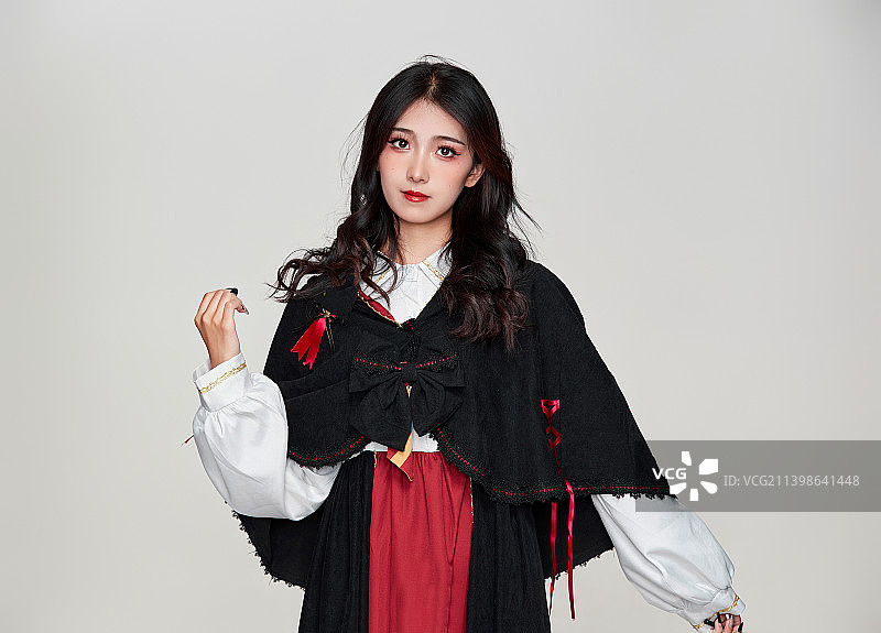 角色扮演霍格沃兹魔法学院学生的少女图片素材