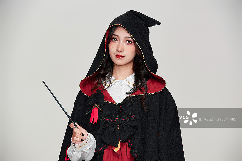 角色扮演霍格沃兹魔法学院学生的少女图片素材