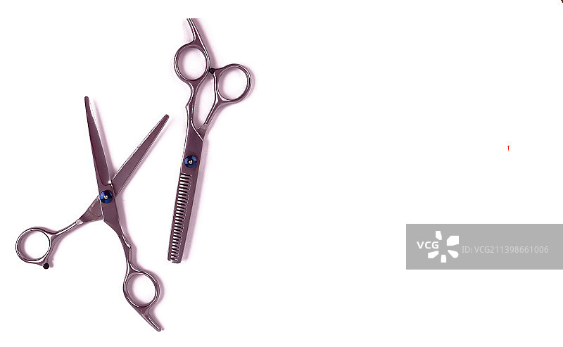 白色背景上的美发剪刀，可添加文字图片素材