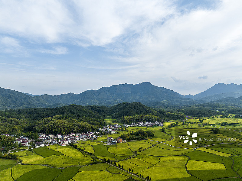 安徽省宣城市旌德县兴隆镇三山村梯田图片素材