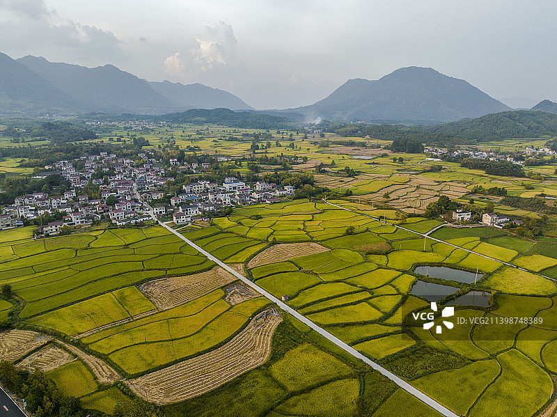 安徽省宣城市旌德县兴隆镇三山村梯田图片素材