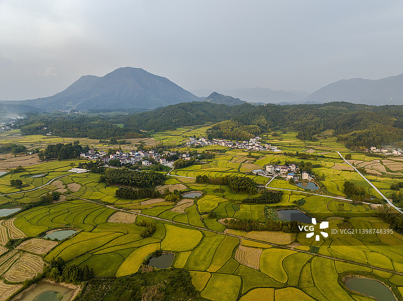 安徽省宣城市旌德县兴隆镇三山村梯田图片素材
