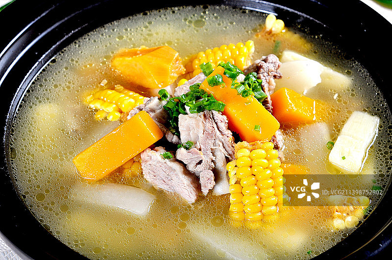 南瓜玉米排骨汤图片素材
