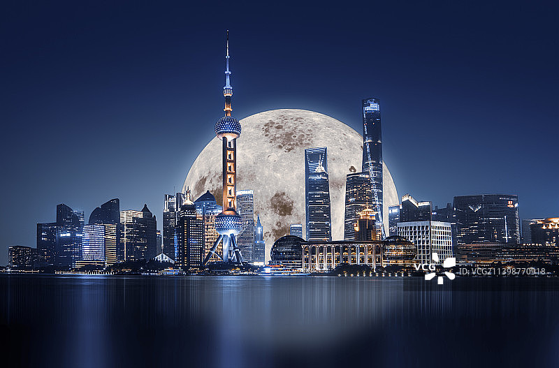 上海中秋节繁华城市月圆夜景图片素材