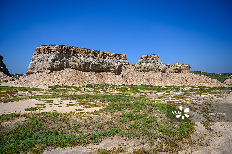 烈日下的山西省大同市土林地貌风光图片素材